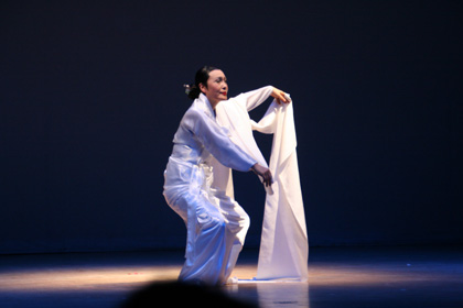 韓国・ドサルプリの踊り